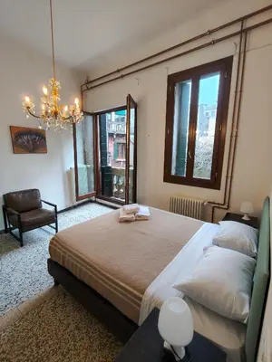 Letto o letti in una camera di Cannaregio Romantic View Apartment