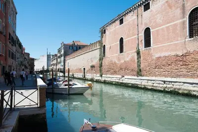 Vista sul fiume nelle vicinanze dell'appartamento