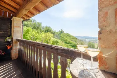 Paesaggio naturale nelle vicinanze della casa vacanze