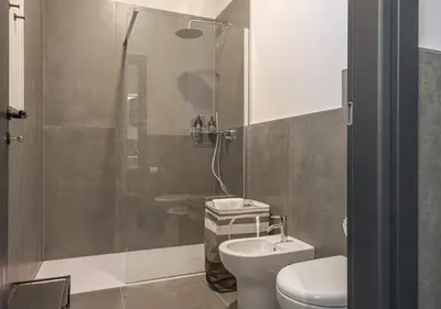 Bagno di A 3 minuti a piedi dal centro storico e dalla stazione dei treni