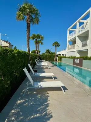 Piscina di H10 - Home Immobiliare Jesolo o nelle vicinanze