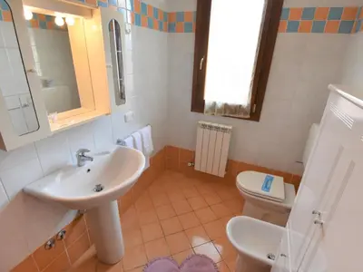 Bagno di Apartment Solmare-7 by Interhome