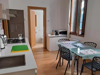 Cucina o angolo cottura di Rialto Bridge Lovely Apartment