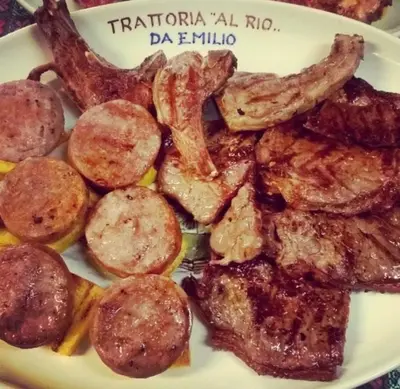 Cibo presso l'agriturismo o nelle vicinanze