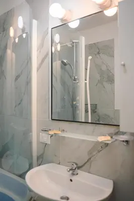 Bagno di Palladio Apartment - In Centro con Garage, Vista Fiume, Jacuzzi