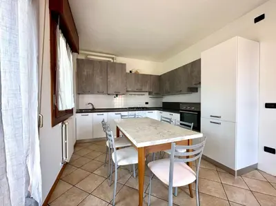 Cucina o angolo cottura di Ginevra - Carraro Immobiliare - Family Apartments