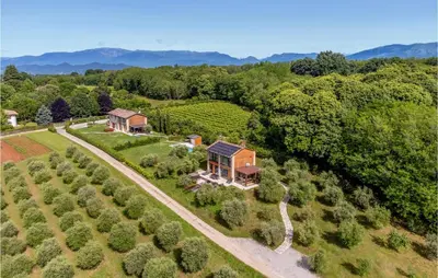 Paesaggio naturale nelle vicinanze della casa vacanze