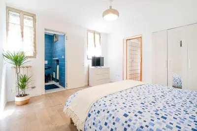 Letto o letti in una camera di Funzionale e riservato