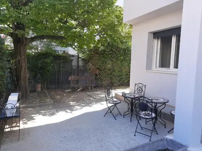 Patio o area all'aperto di Spazioso Appartamento in casa singola Padova con giardino
