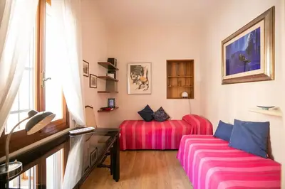 Area soggiorno di Classy spacious apartment close to St.Mark square
