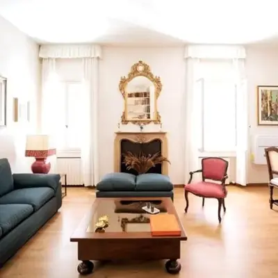 Classy spacious apartment close to St.Mark square