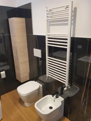 Bagno di La Casa de Papel - Berlino - Self Check in, Smart Tv, tutti i confort, nuova costruzione