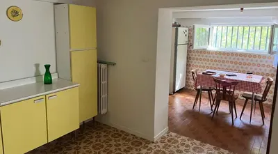 Cucina o angolo cottura di Spacious House Venice Lido near ferry and the sea