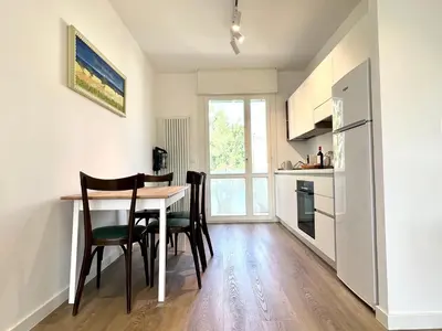 Cucina o angolo cottura di Padova - 35 min Venezia - Suite Picasso Deluxe - Free Garage Parking