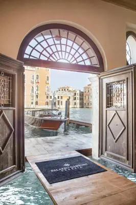 Piscina di Palazzo Garzoni o nelle vicinanze