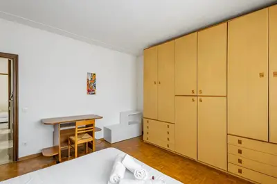 Planimetria di GuestHost - Kris- Mestre Bright Apartment with Parking!