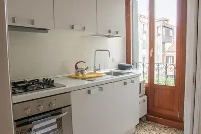 Cucina o angolo cottura di Sweet Balcony - Campo S.Giacomo dell'Orio