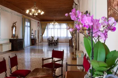Area soggiorno di LUXURY APARTMENT PESARO PAPAFAVA
