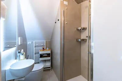 Bagno di Recreate Studio - Biennale