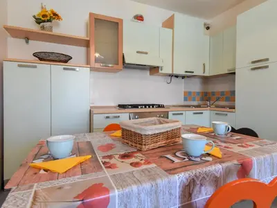 Cucina o angolo cottura di Apartment Solmare-29 by Interhome