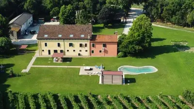 Piscina di Agriturismo Ae Cavane o nelle vicinanze