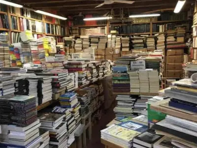 Biblioteca nell'appartamento