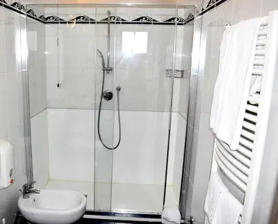 Bagno di Hotel El Salvador Frontemare Piscina Riscaldata