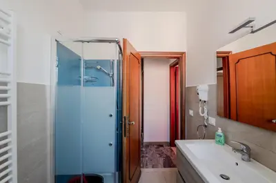 Bagno di GuestHost - Zagar House-Venice Airport Close-by Apt W Parking