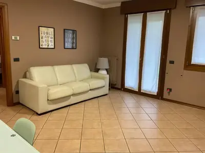 Area soggiorno di Appartamento incantevole per visitare Padova