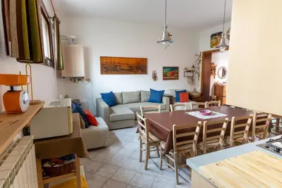 Area soggiorno di Casa Aprilia by Ca-Sa Check