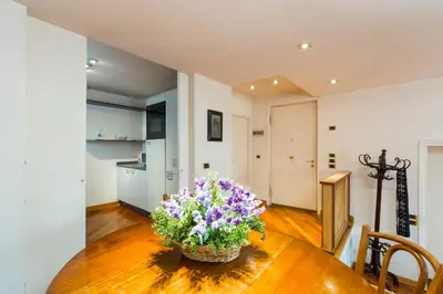 Cucina o angolo cottura di Elegant Apartment with Lift in 17th-Century Palace, Walk to St Marks Square