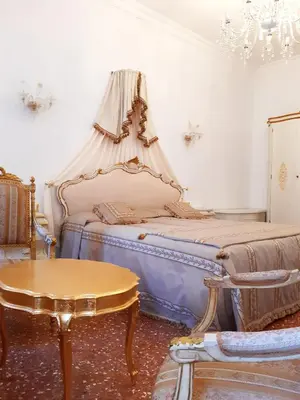 Area soggiorno di Romantica suite veneziana