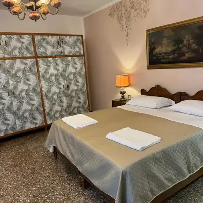 Lions Venice Guest house