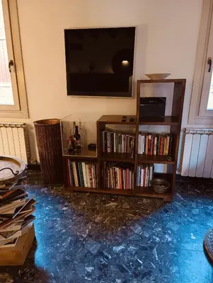Biblioteca nell'appartamento