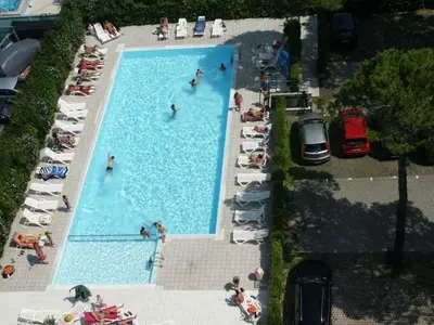 Piscina di Apartments in Lido di Jesolo 25361 o nelle vicinanze