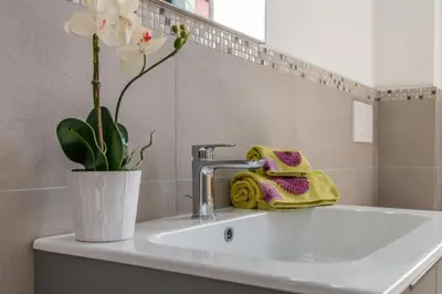 Bagno di Celestia Castello by waterbus
