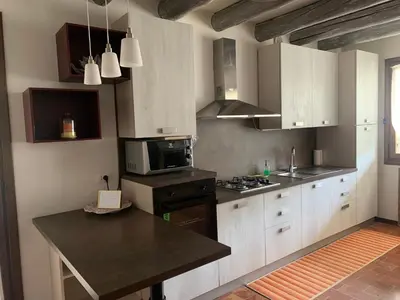 Cucina o angolo cottura di a casa di lu