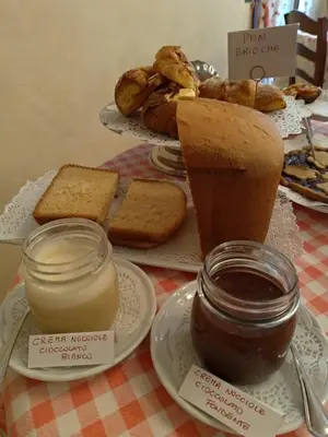 Cibo presso il bed & breakfast o nelle vicinanze