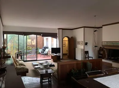 Area soggiorno di Luxury apartment big lounge fireplace 2 terraces B
