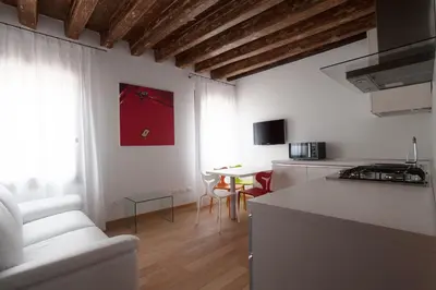 Cucina o angolo cottura di The Lion's House APT1