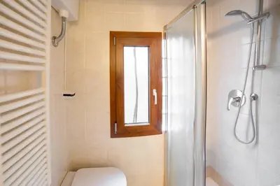 Bagno di Frari 2 by Venicevillas