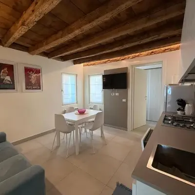 Iris House