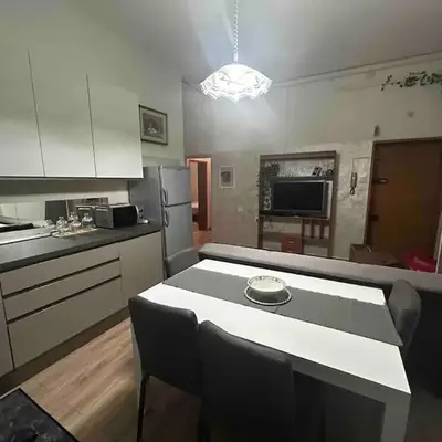 Mirella Apt