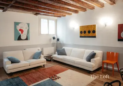 Area soggiorno di The Lovers' Loft
