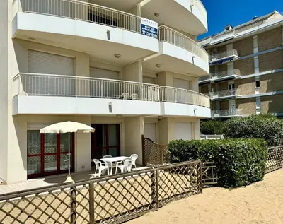 Balcone o terrazza di Villa Emy Fronte Mare - Carraro Immobiliare - Family Apartments