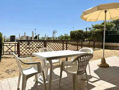 Balcone o terrazza di Villa Emy Fronte Mare - Carraro Immobiliare - Family Apartments