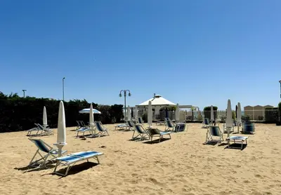 Planimetria di Villa Emy Fronte Mare - Carraro Immobiliare - Family Apartments