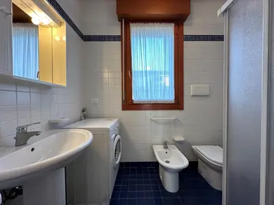 Bagno di Villa Emy Fronte Mare - Carraro Immobiliare - Family Apartments