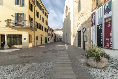 Il quartiere o una zona nella vicinanze dell'appartamento