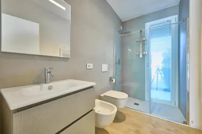Bagno di Venice Beach Apartments